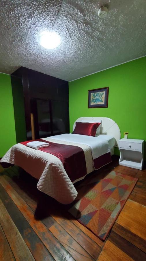 Hostal Bolivar Inn Quito Luaran gambar